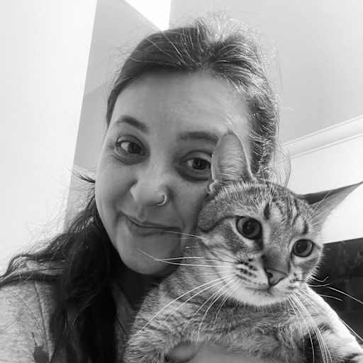 Profile image for pet sitter Elisangela