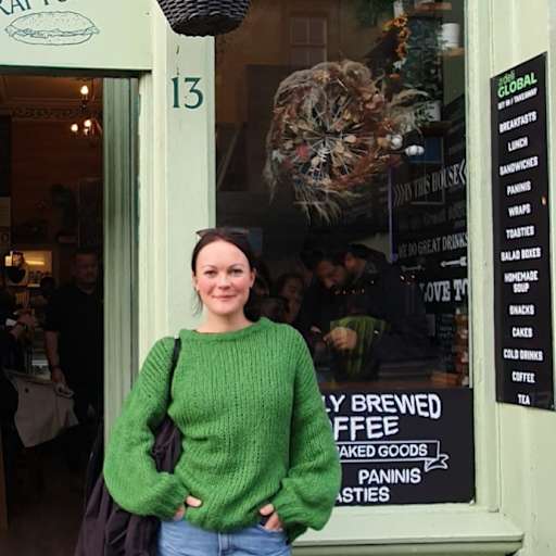 Profile image for pet sitter Mara