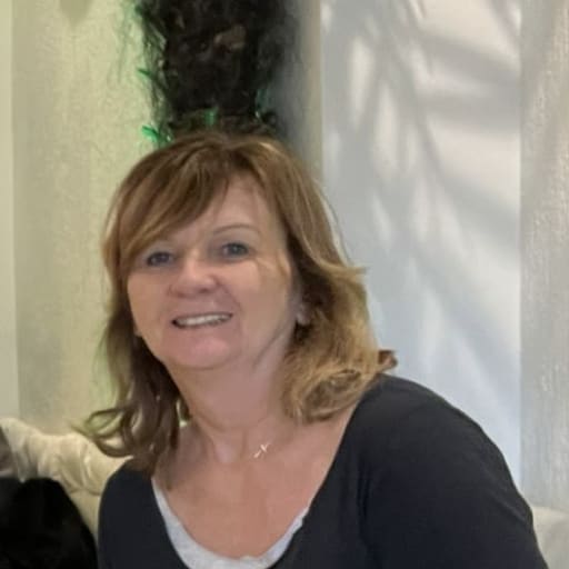 Profile image for pet sitter Charmaine
