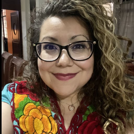 Profile image for pet sitter Juanita