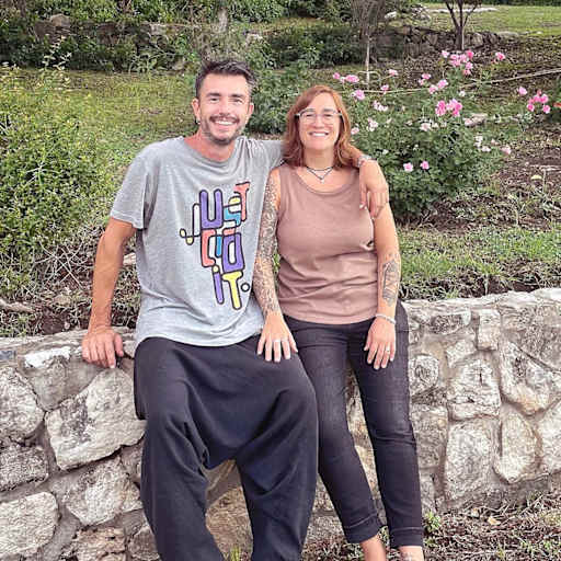 Profile image for pet sitters Victoria & Gabriel