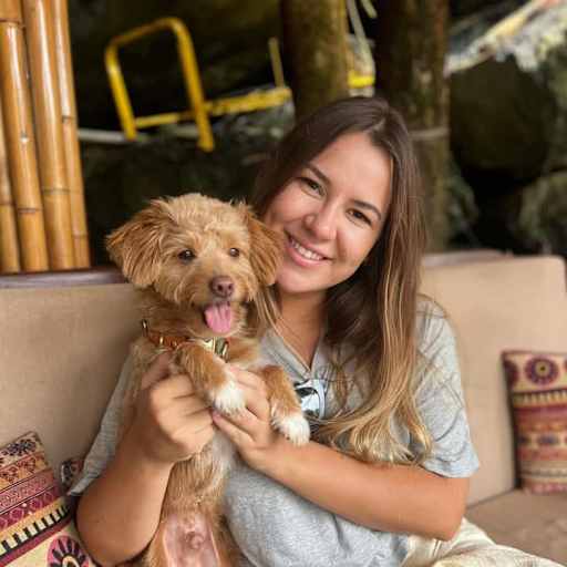 Profile image for pet sitters Teegan & Daniel
