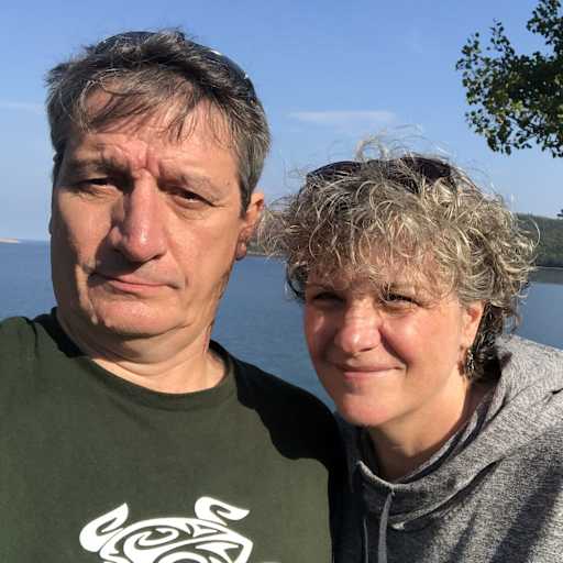 Profile image for pet sitters Matthew & Julia