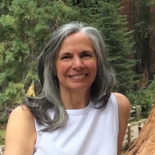 Profile image for pet sitter Leslie