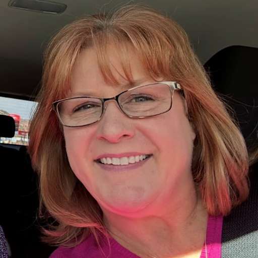 Profile image for pet sitter Hallie