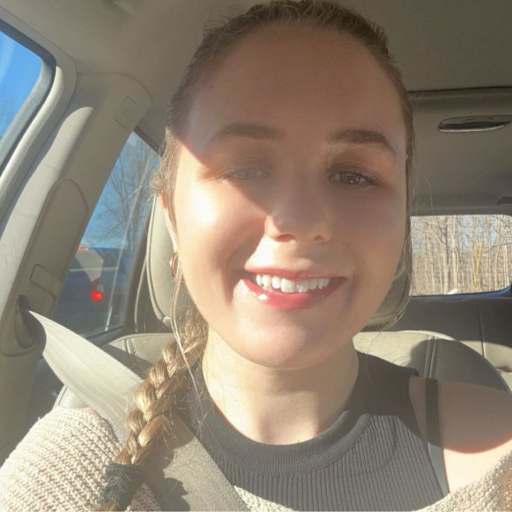 Profile image for pet sitter Andrianna