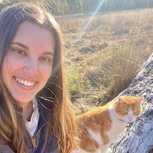 Profile image for pet sitter Jemyka
