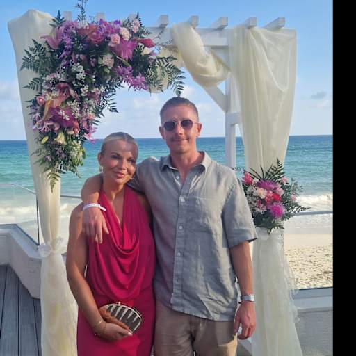 Profile image for pet sitters Emma & Ben