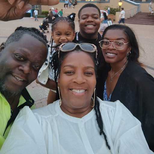 Profile image for pet sitter Jani