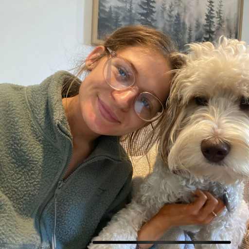 Profile image for pet sitters Jenna & Elliot