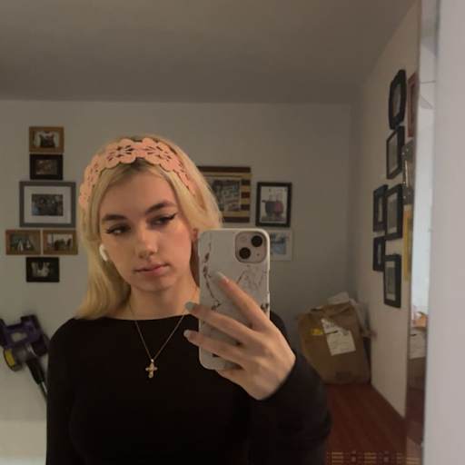 Profile image for pet sitter Selma