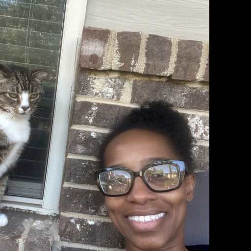 Profile image for pet sitter Sheketta