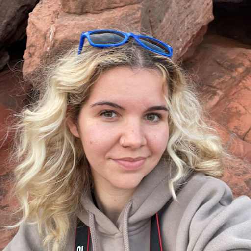 Profile image for pet sitter Chloe