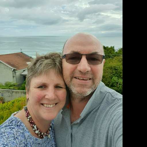 Profile image for pet sitters Rochelle & Nigel
