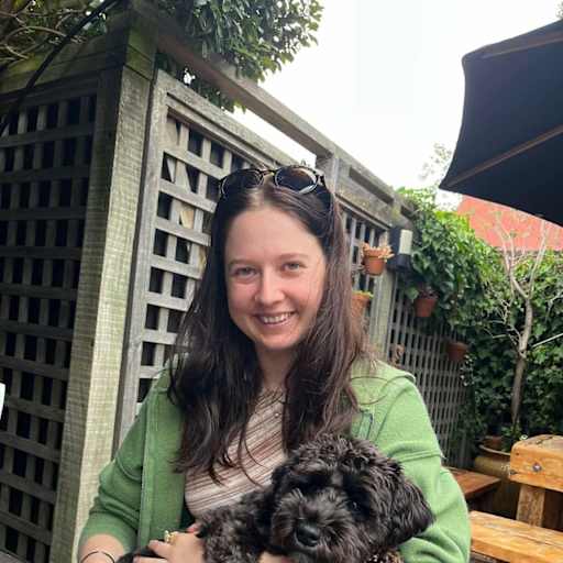 Profile image for pet sitter Zoe
