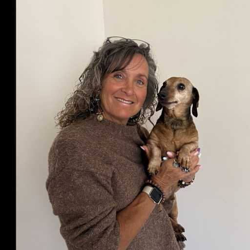 Profile image for pet sitter Natalie