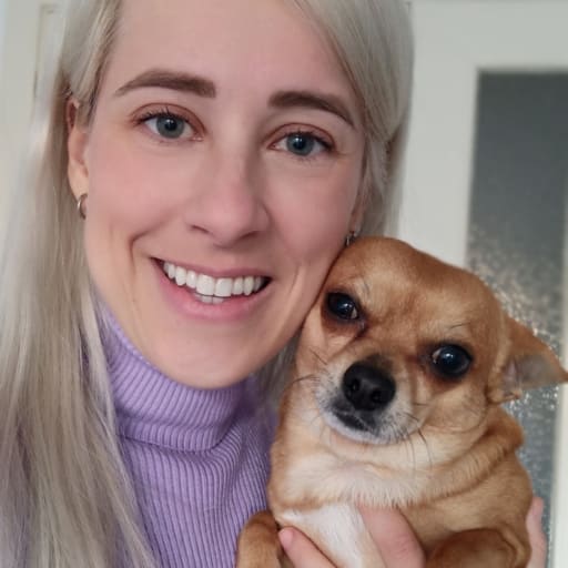 Profile image for pet sitter Sara