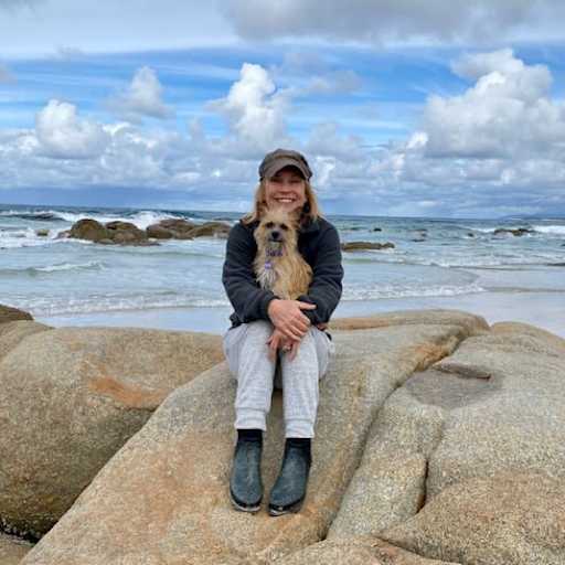Profile image for pet sitter Gina