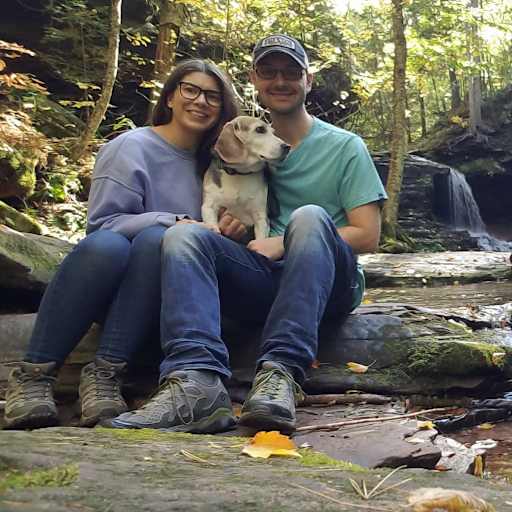 Profile image for pet sitters Aaron & Katie