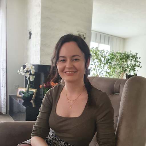 Profile image for pet sitter Argjenda