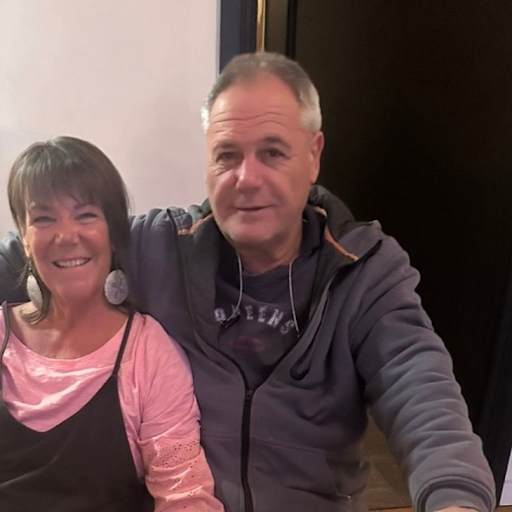 Profile image for pet sitters Shelley & Peter