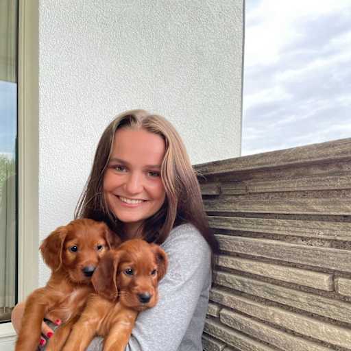 Profile image for pet sitter Anine