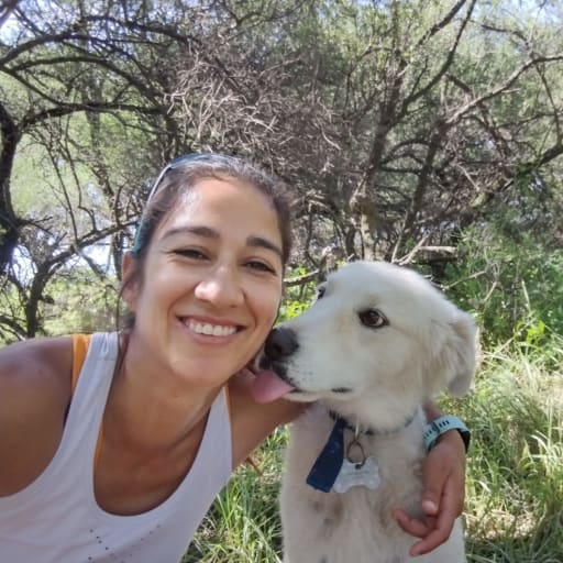 Profile image for pet sitter leticia