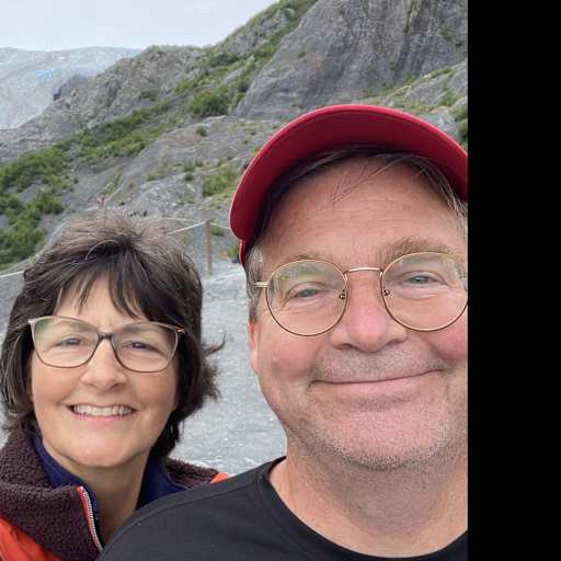 Profile image for pet sitters Leanne & Peter