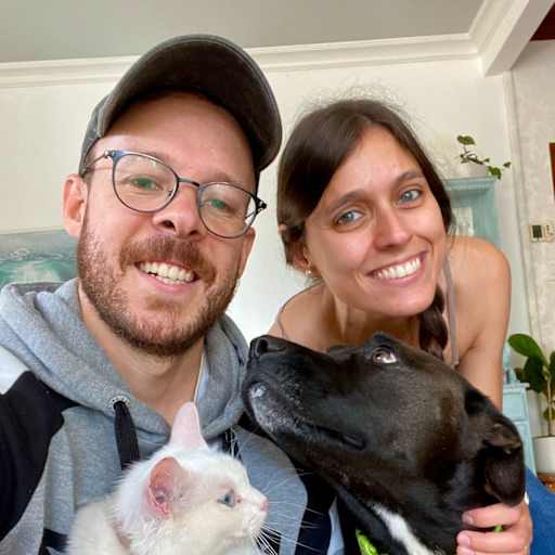 Profile image for pet sitters Maria Lorena & Alex