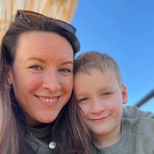 Profile image for pet sitters Natalia & Jason