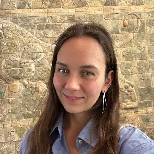 Profile image for pet sitter Julia