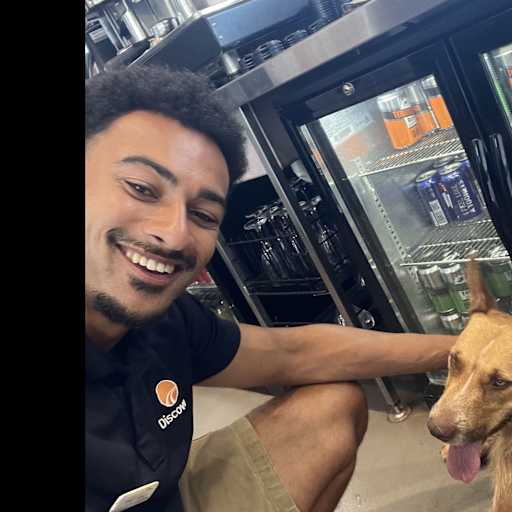 Profile image for pet sitter Mikey