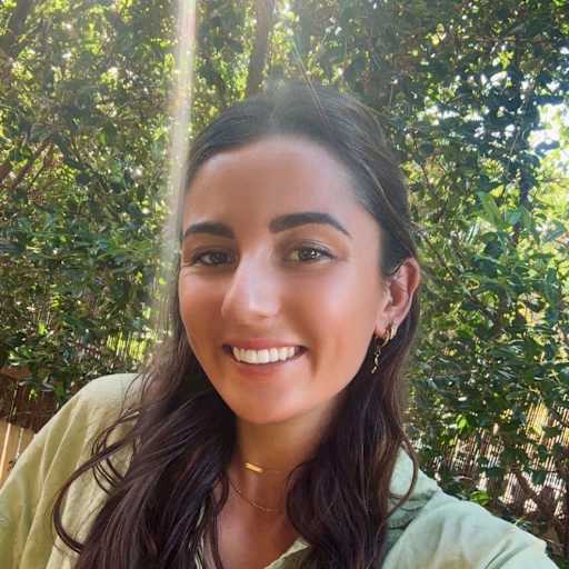 Profile image for pet sitter lydia