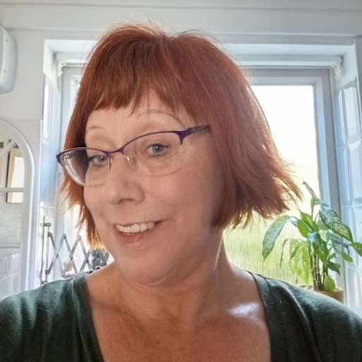 Profile image for pet sitter Julie