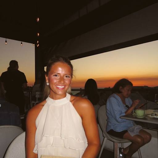 Profile image for pet sitter Claudia