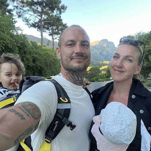 Profile image for pet sitters Timo & Ariane