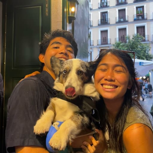 Profile image for pet sitters Genevieve & Patrick