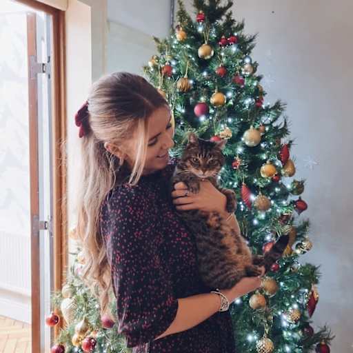 Profile image for pet sitter Elizabeth