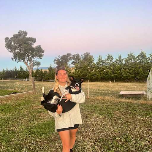 Profile image for pet sitter Kellie
