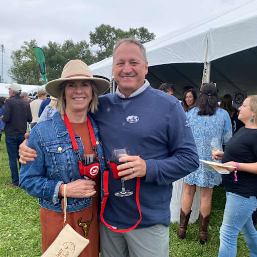 Profile image for pet sitters Theresa & John