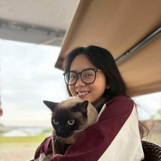 Profile image for pet sitter YunTung