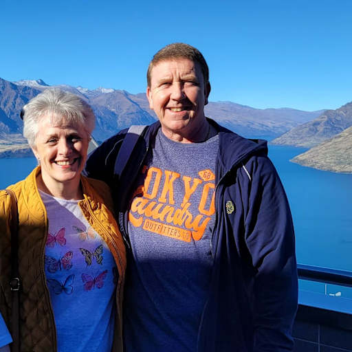 Profile image for pet sitters Mark & Sue