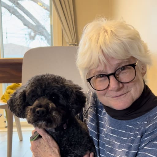 Profile image for pet sitter Linda