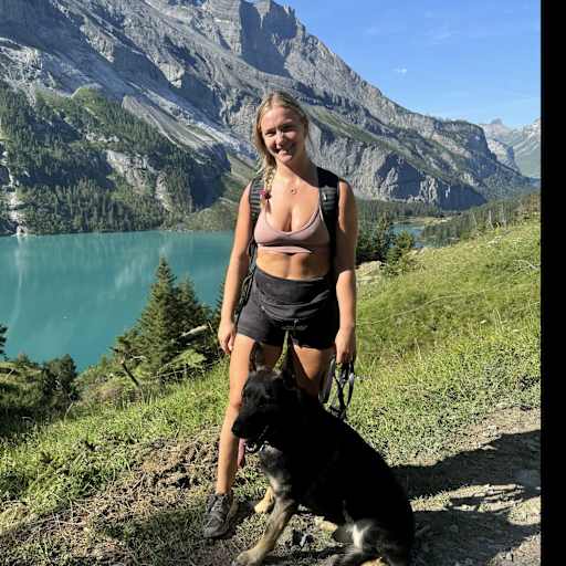 Profile image for pet sitter Hannah