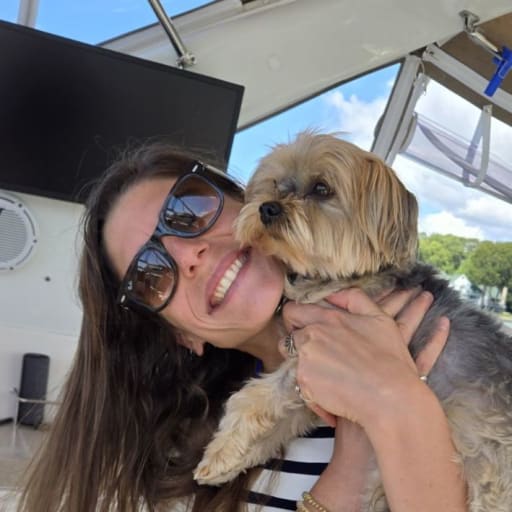 Profile image for pet sitter Paige