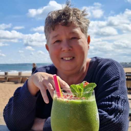 Profile image for pet sitter Corina