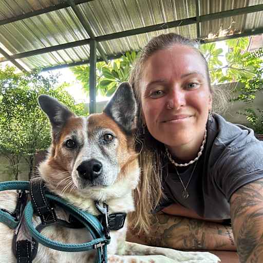 Profile image for pet sitter Gina