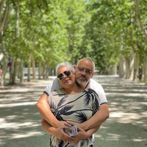 Profile image for pet sitters Marcia & Marcelo