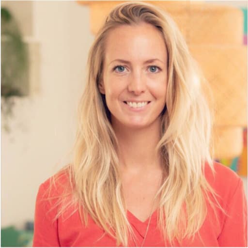 Profile image for pet sitter Ellen