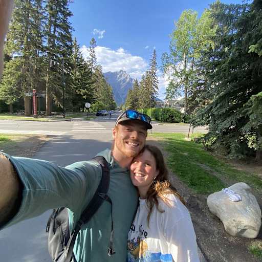 Profile image for pet sitters Mathieu & Zaolie